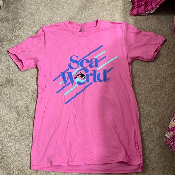 Sea world shirt - Picture 1 of 3